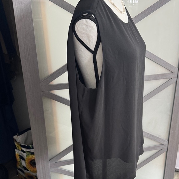 Chico's Classic Black Sleeveless Blouse - Picture 6 of 8